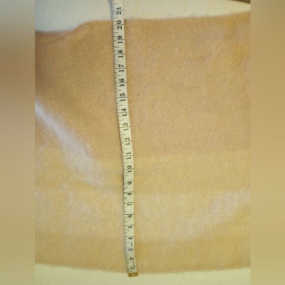 Justin and Taylor blush fringed blanket scrarf - Picture 8 of 8